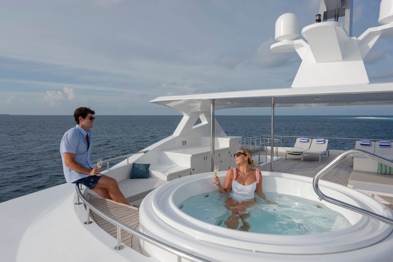 Jacuzzi deck onboard M/Y SEAREX